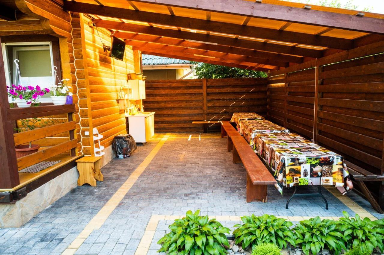 Rybatska 7 Hotel Chornomorsk Exterior foto